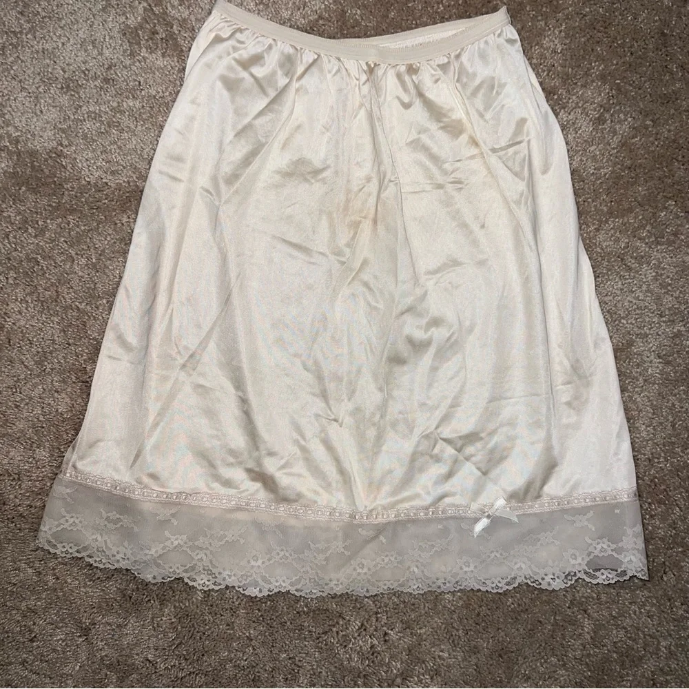 Vintage Kayser Cream Half Slip with Lace Hem and Bow Size Medium